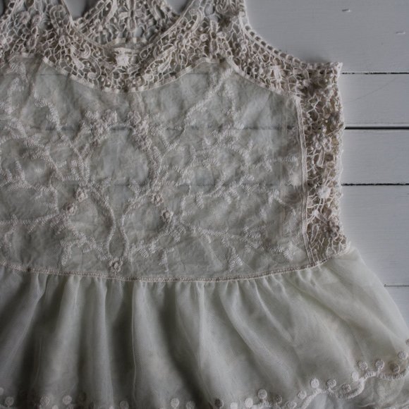 White Bohemian Sheer Lace Tank Top - Picture 3 of 6